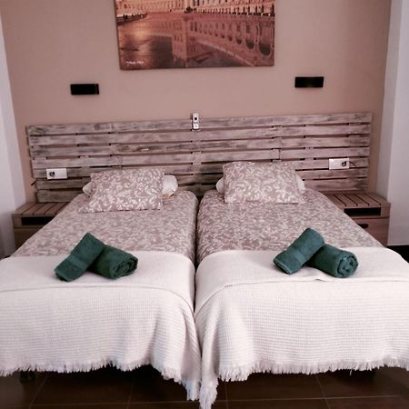 Loft Alameda De Hercules Sevilla Bagian luar foto